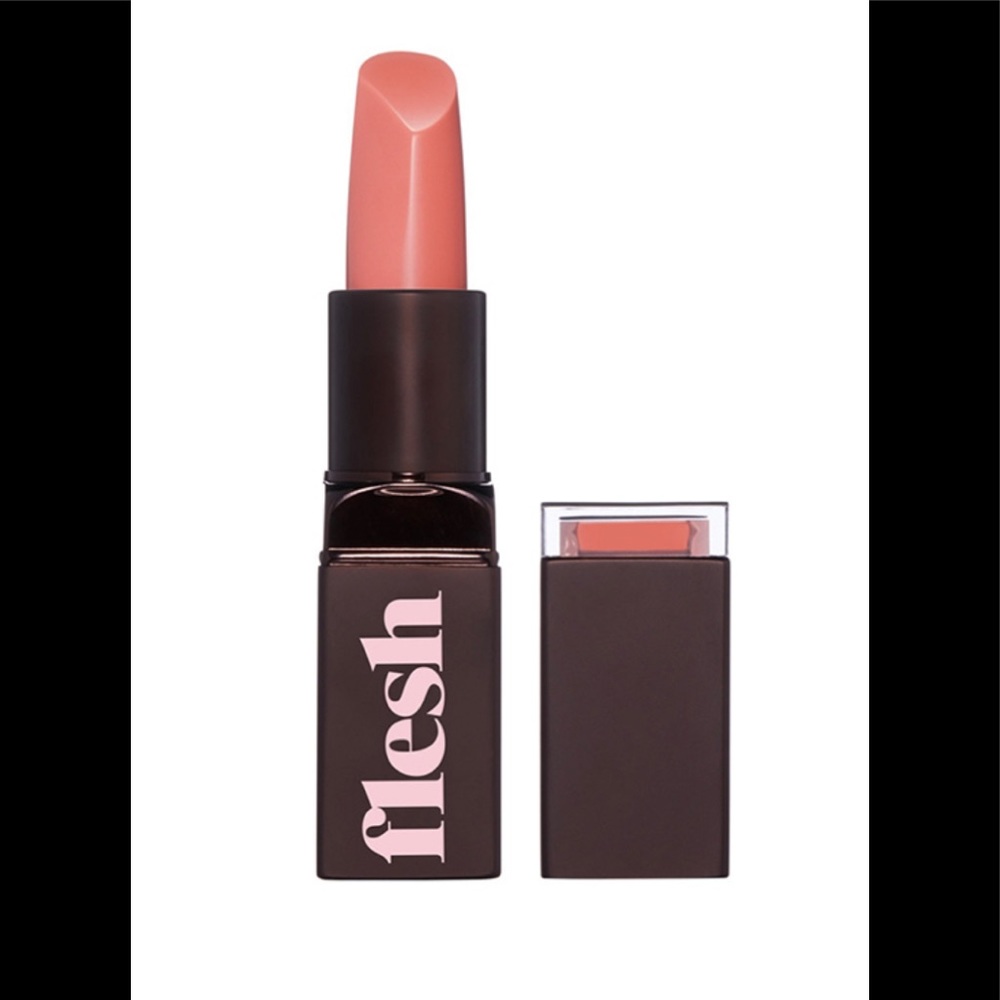 NWT Flesh Peachy Pink Lipstick in Lick💄 💋
